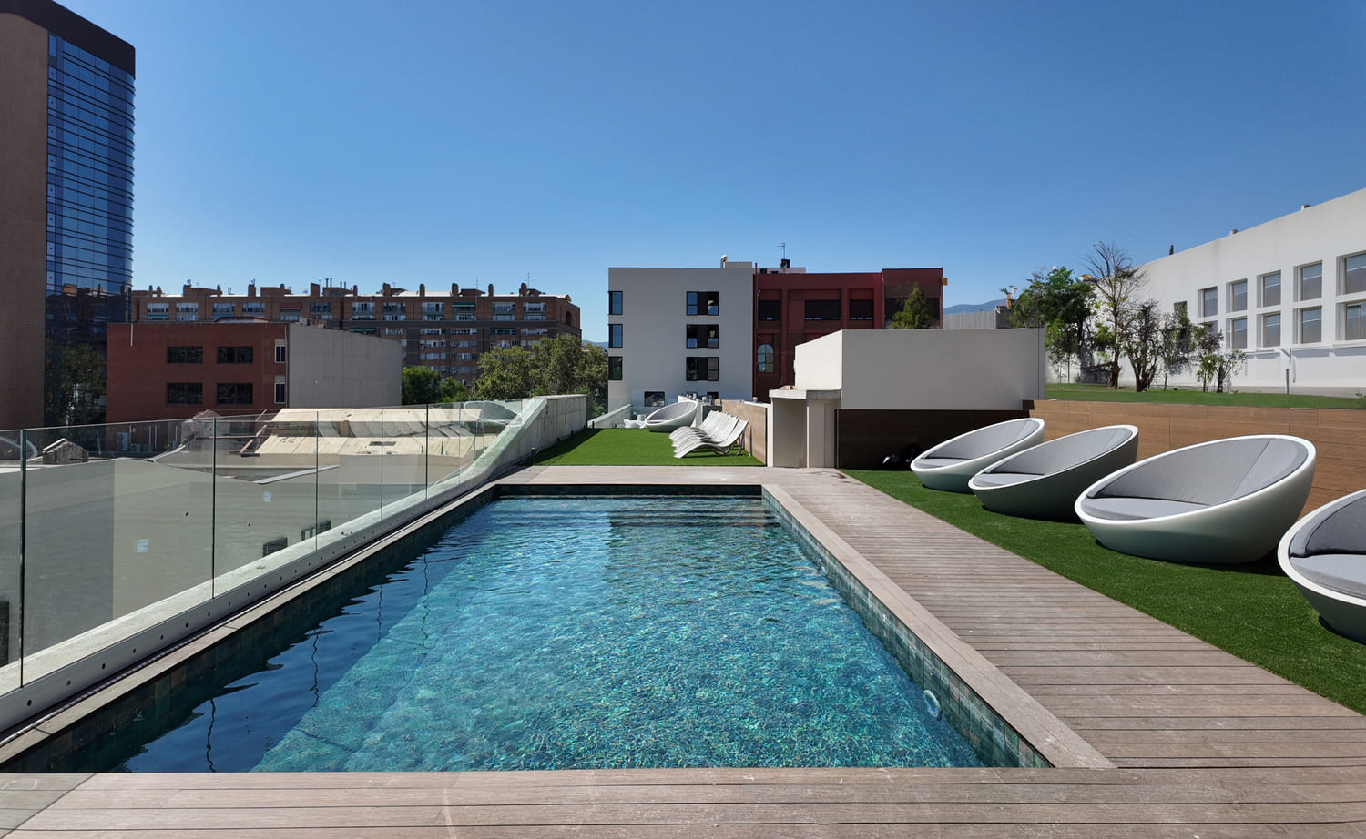 Rooftop pool at Blau