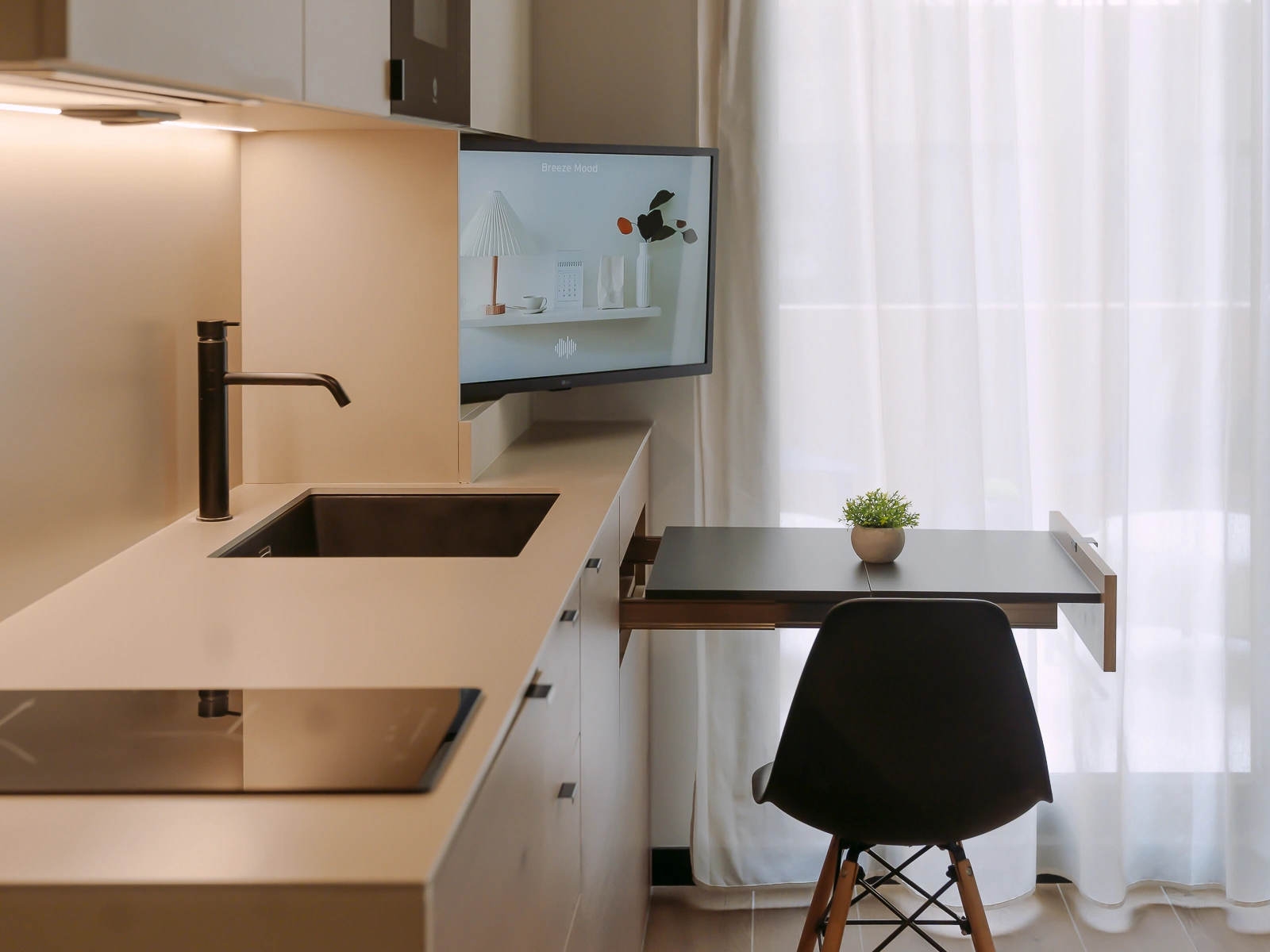 A Budget Single Studio at Blau