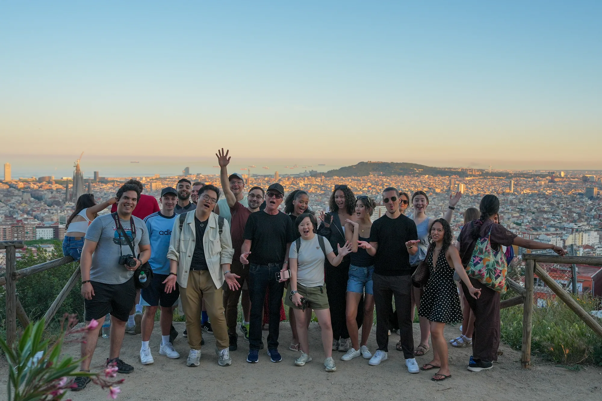 A large group of Blau students at the Bunkers del Carmel