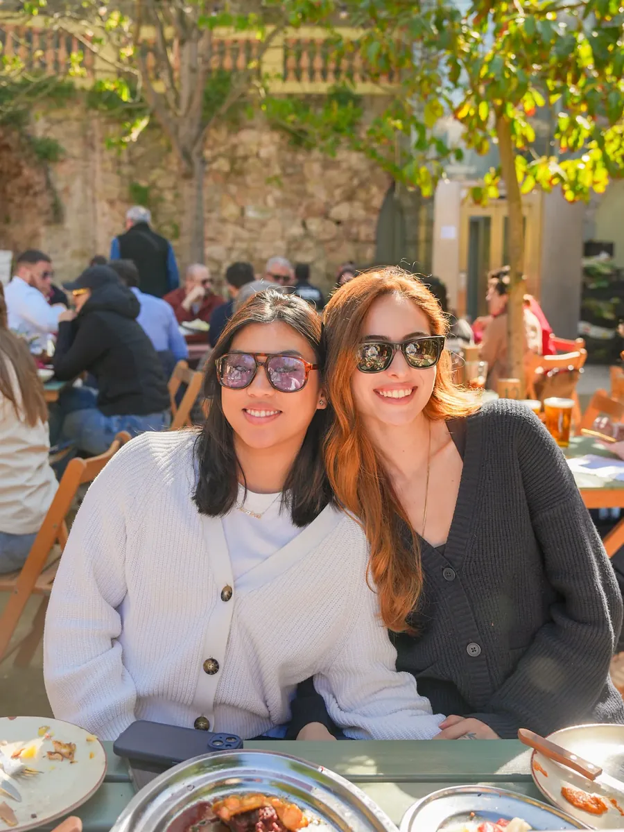 Blau students at lunch on a city walk